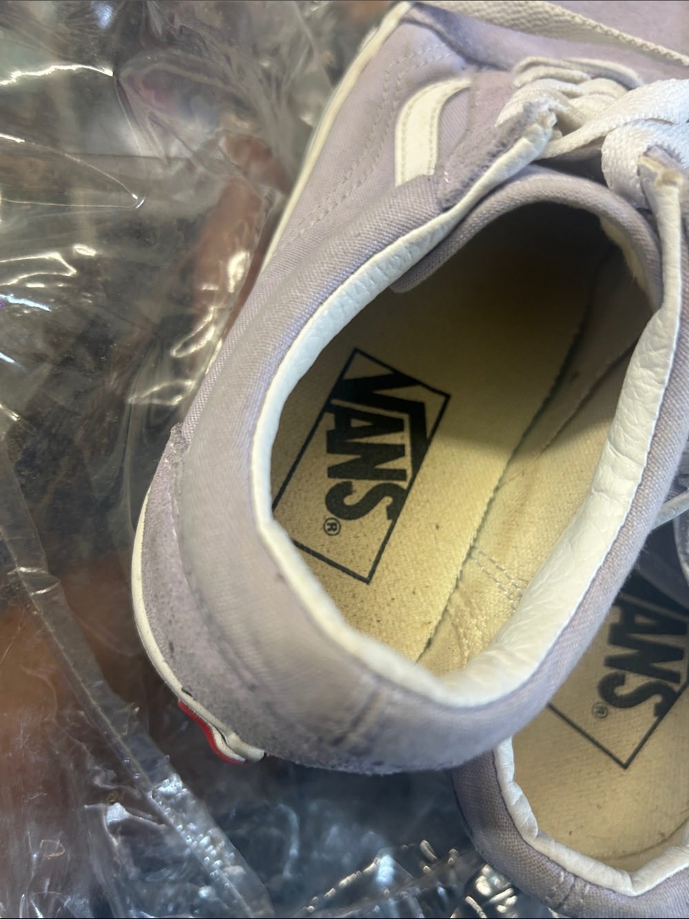 Vans Lavender Low-Top Sneakers with White Stripe unisex - Picture 2 of 7